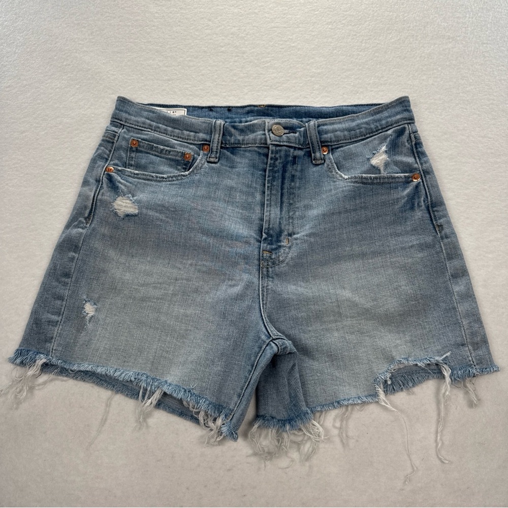 Gap 4" High Rise Jean Shorts Womens 29 / 8 Light Blue Denim Baggy Raw Hem EUC